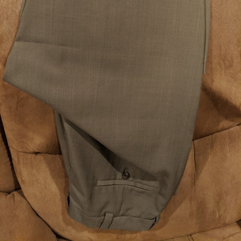 Men’s Haggar dress pants